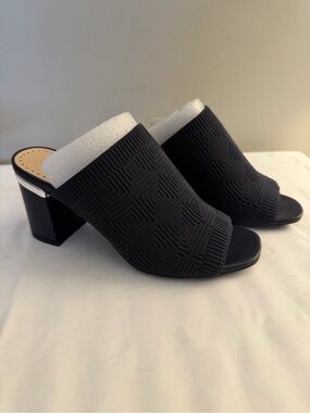 ADRIENNE VITTADINI SHOES, Women’s Size 6.5, Navy Arielle Stretch-Knit Mules, NEW